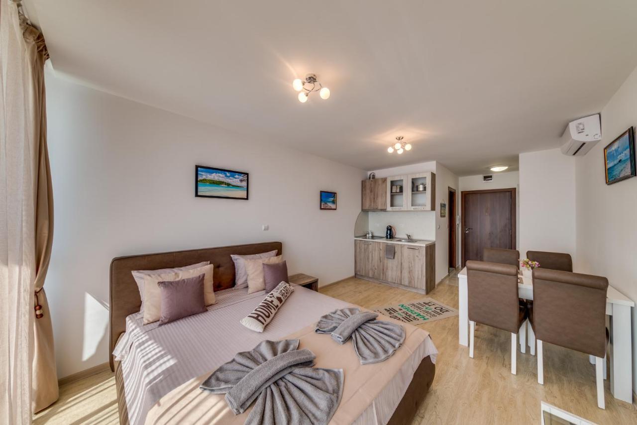 Apartcomplex Golden Bay Ravda Exterior photo