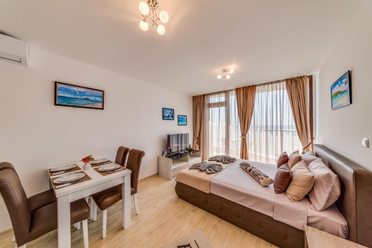 Apartcomplex Golden Bay Ravda Exterior photo