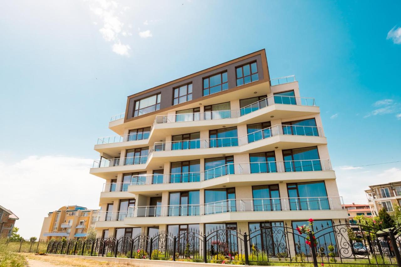 Apartcomplex Golden Bay Ravda Exterior photo