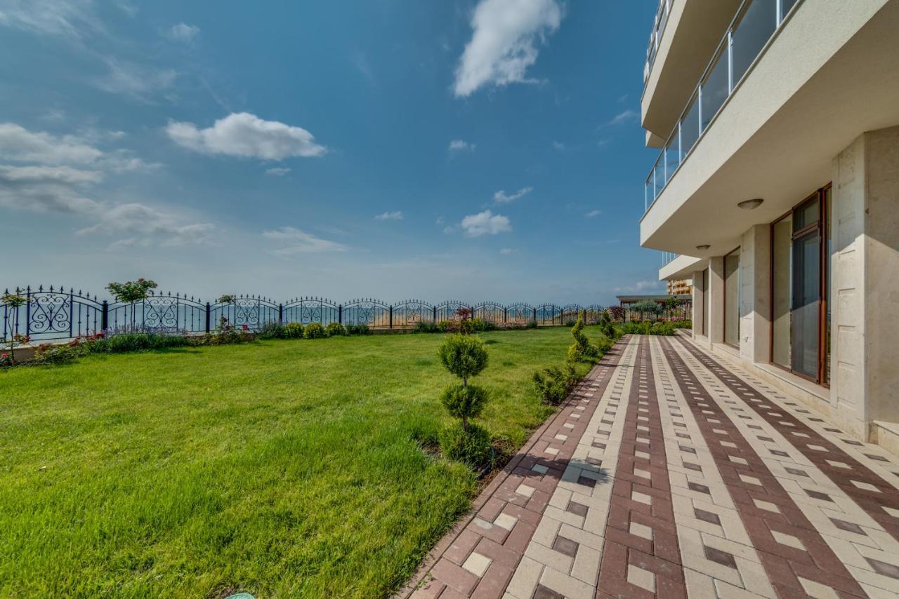Apartcomplex Golden Bay Ravda Exterior photo