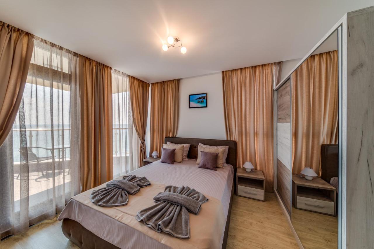 Apartcomplex Golden Bay Ravda Exterior photo