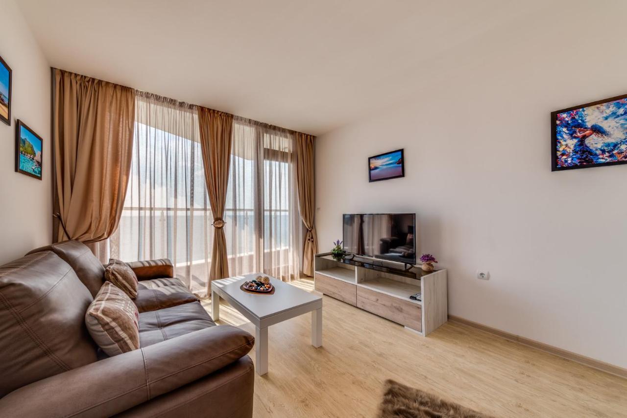 Apartcomplex Golden Bay Ravda Exterior photo