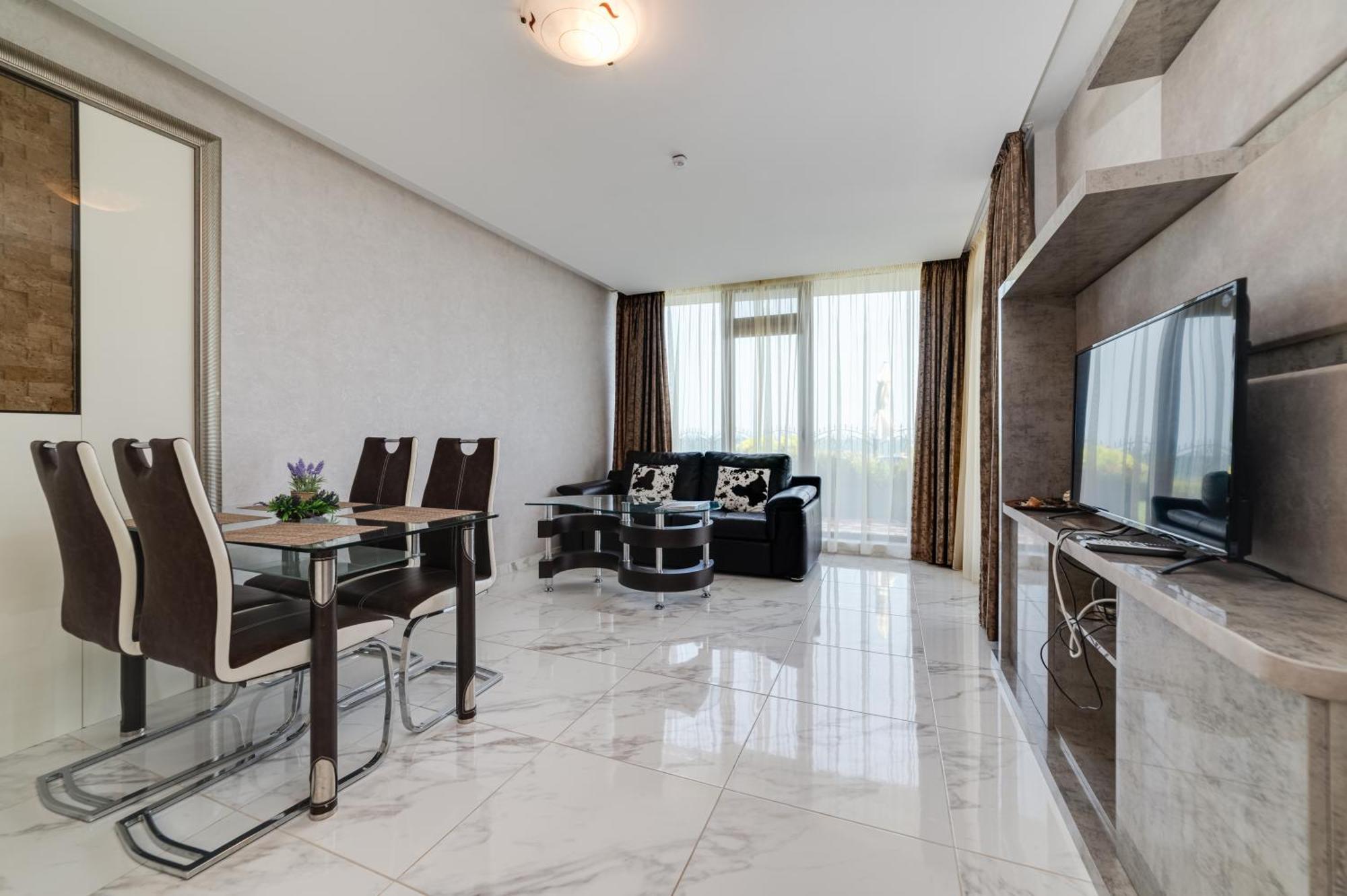 Apartcomplex Golden Bay Ravda Exterior photo