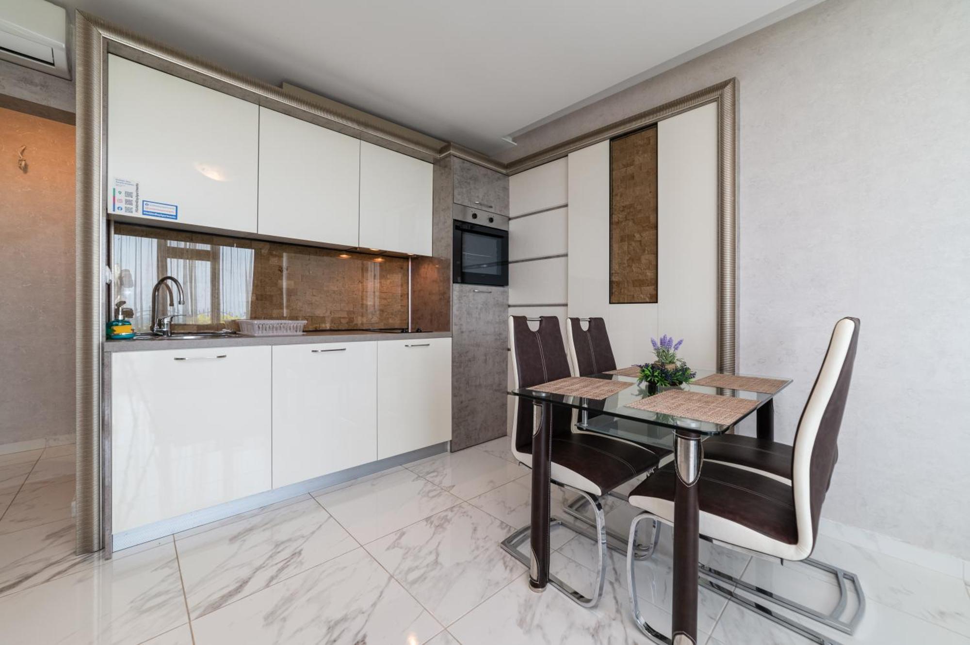 Apartcomplex Golden Bay Ravda Exterior photo