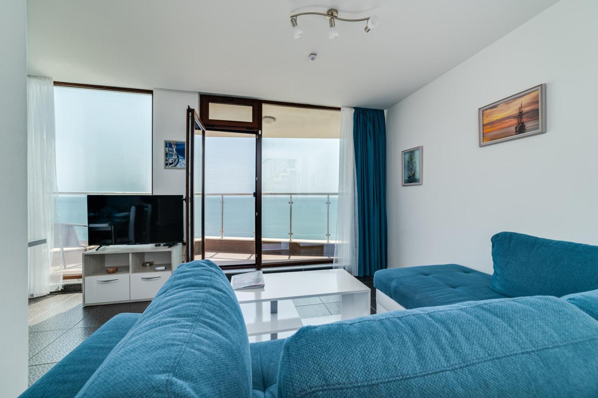 Apartcomplex Golden Bay Ravda Exterior photo