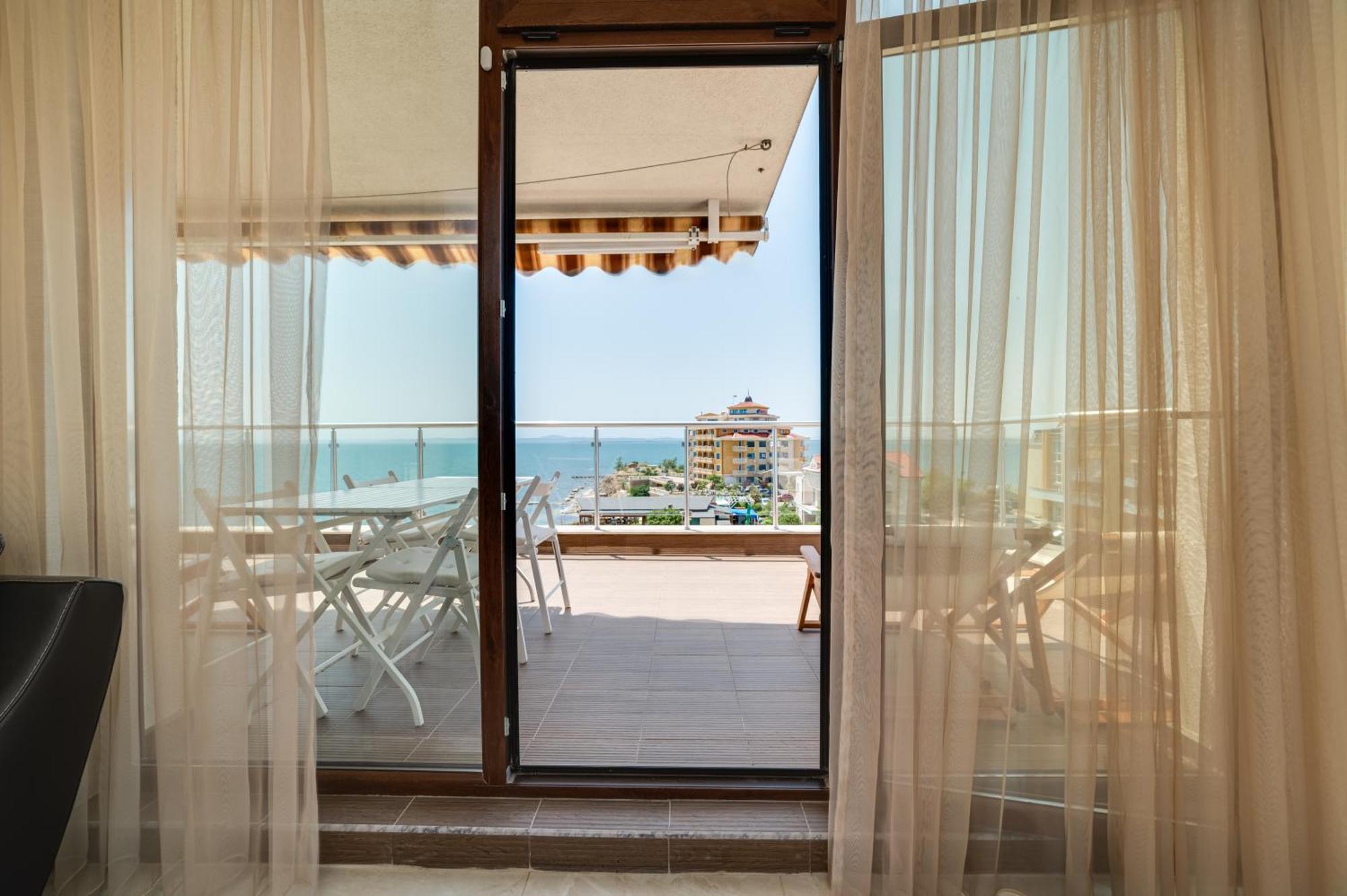 Apartcomplex Golden Bay Ravda Exterior photo
